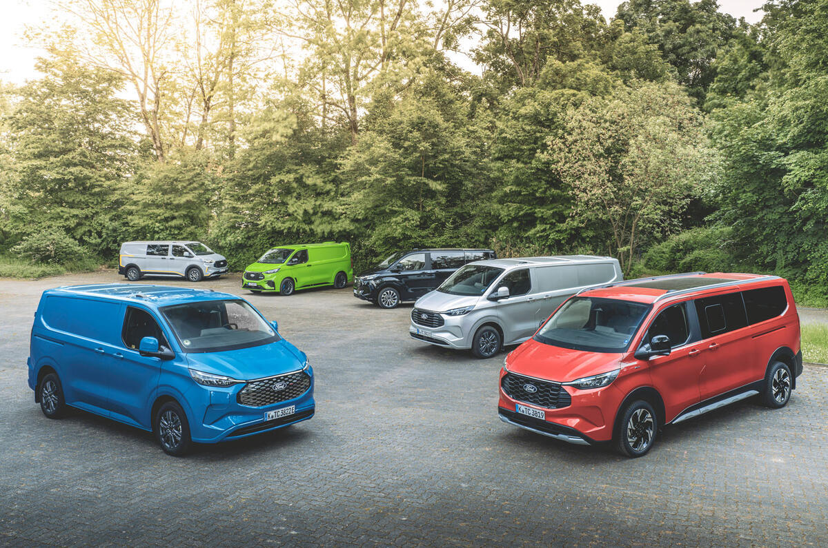 ford transit custom vans front (1)