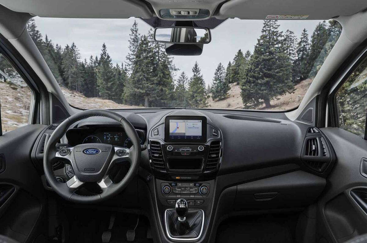 Ford Tourneo Connect Active dashboard