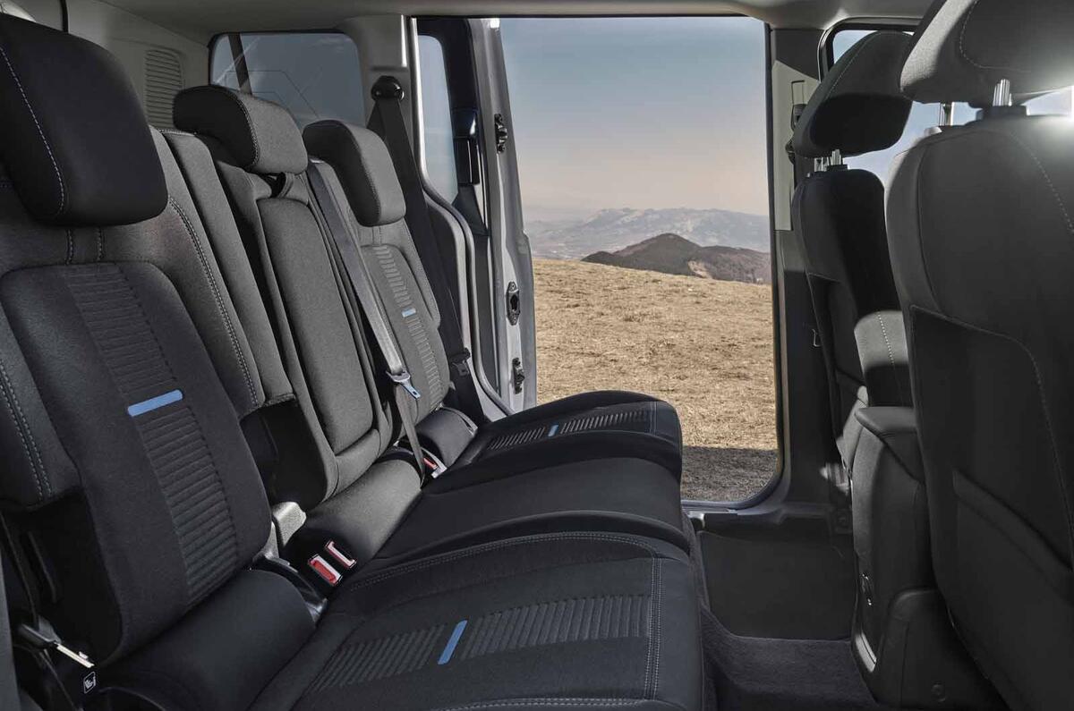 Ford Tourneo Connect Active rear seats