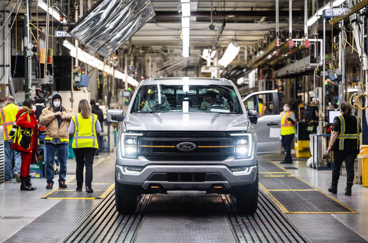 Ford 40 MIL F150 1
