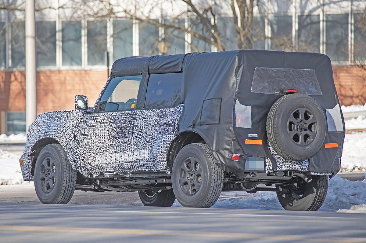Ford Bronco 2020 spy photos - rear three quarters Ford Bronco 2020 spy photos - rear three quarters