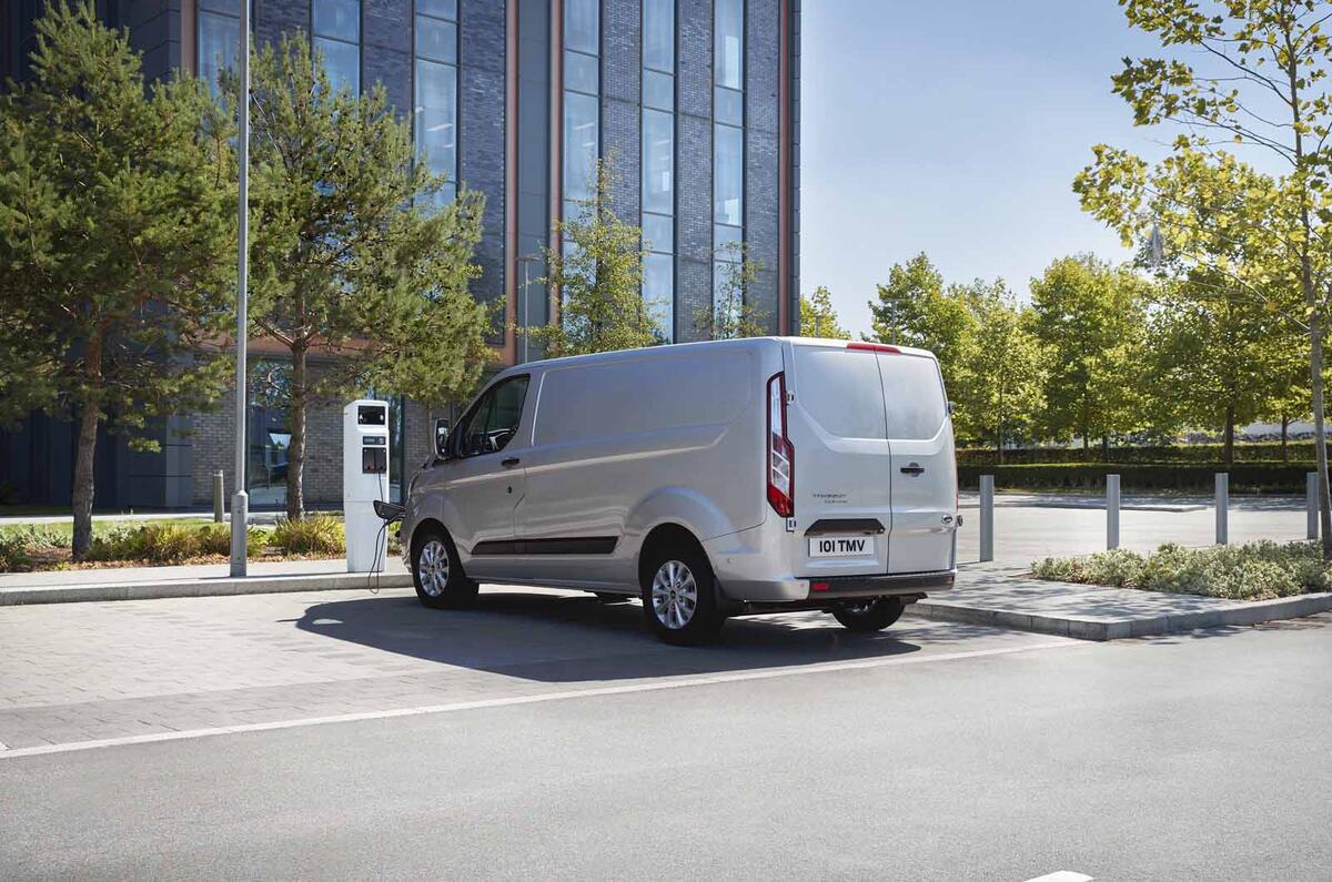 Ford Transit and Tourneo Custom plug-in hybrid