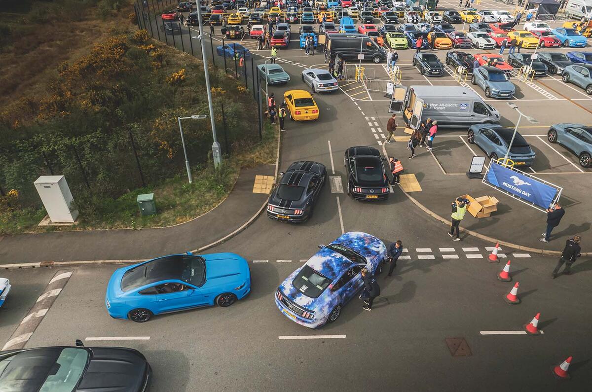 Ford Mustang feature