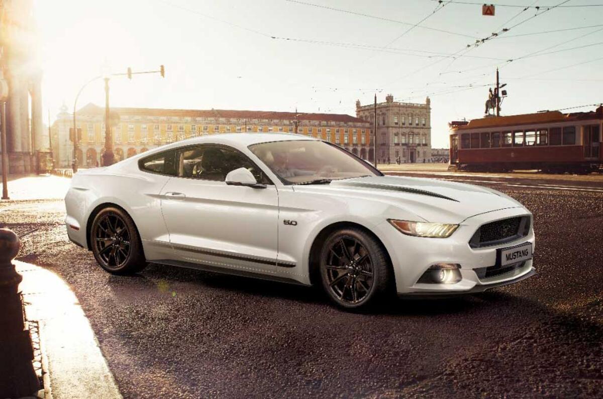 Ford Mustang Black Shadow