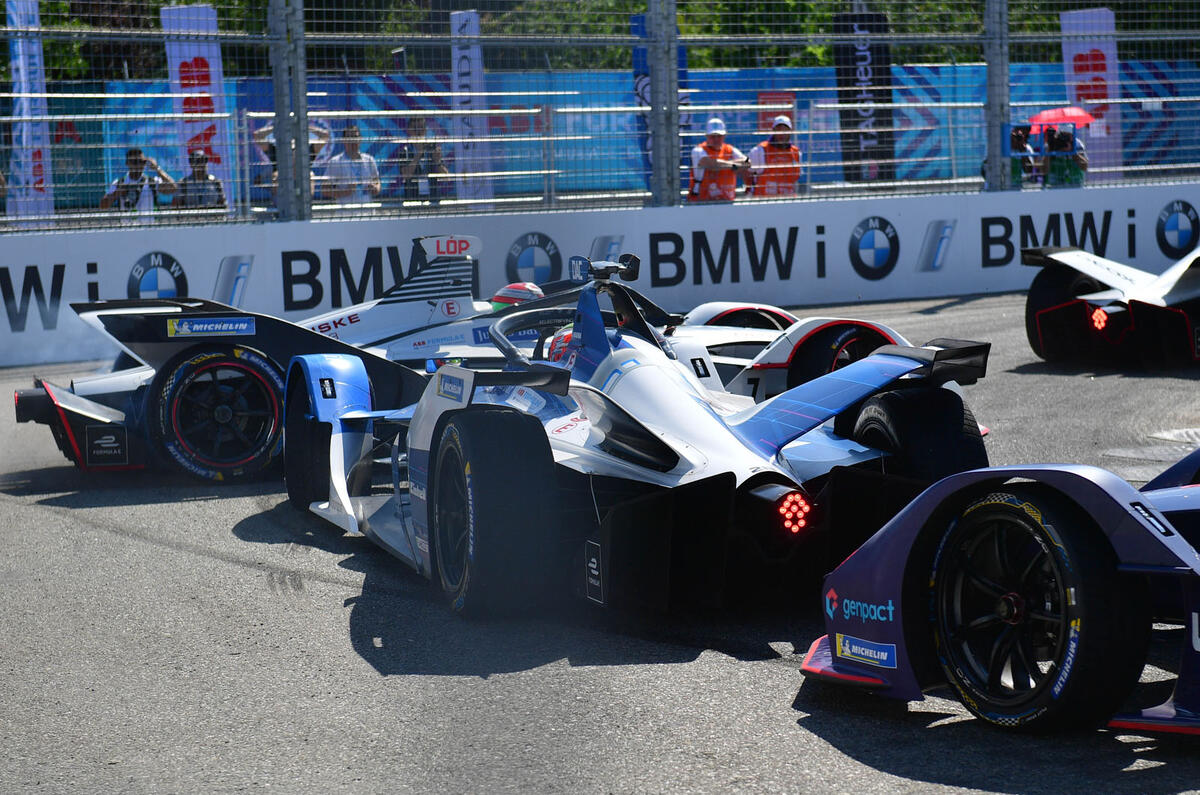 Formula E 2019 season decider in New York - battling