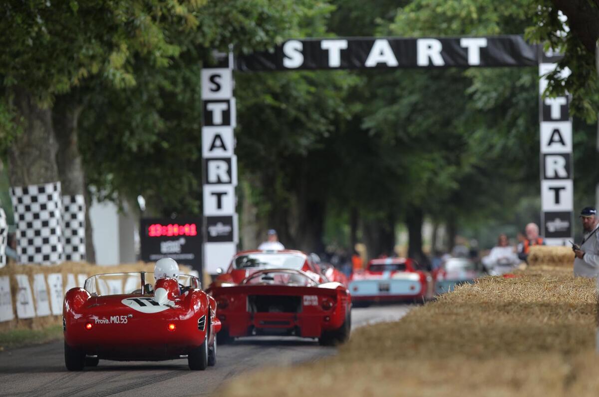 Ferraris at the start line Ferraris at Goodwood