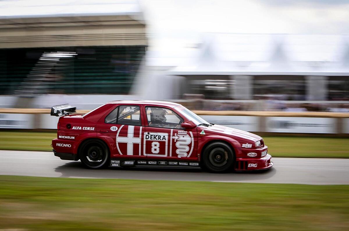 Alfa Romeo 155 DTm Alfa Romeo 155 DTM