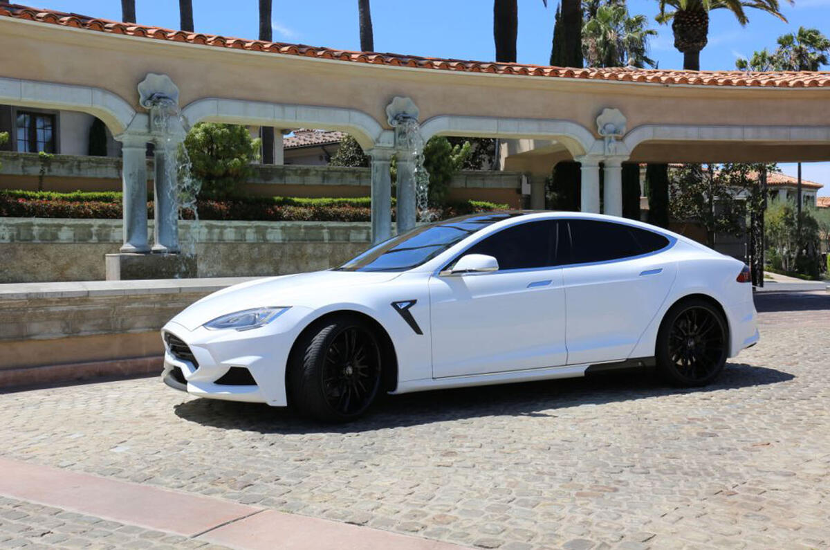 Tesla Model S Voltes