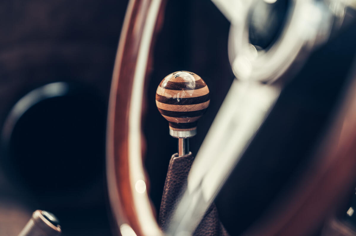 Frontline MGB LE60 gear lever Frontline MGB LE60 gear lever