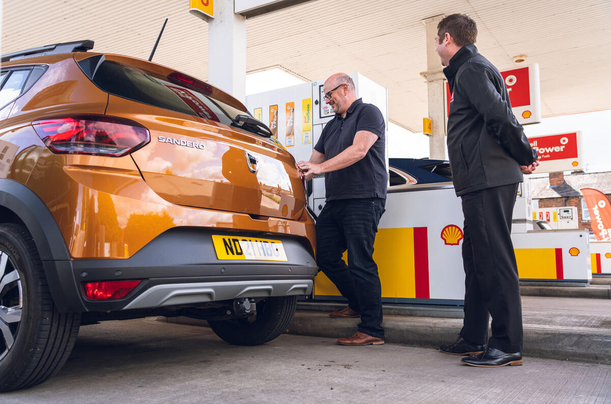 Fuel save feature Dacia Sandero