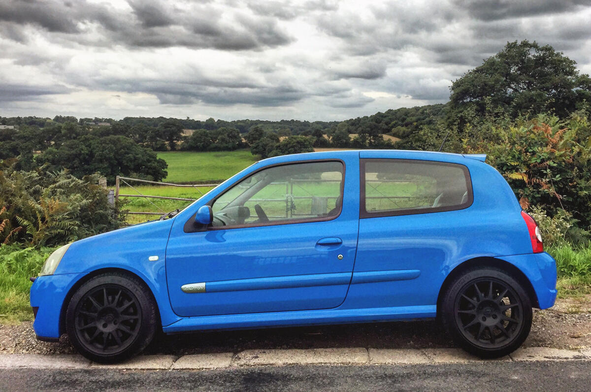 Life with a used Renaultsport Clio 182 – new pics of stripped rear