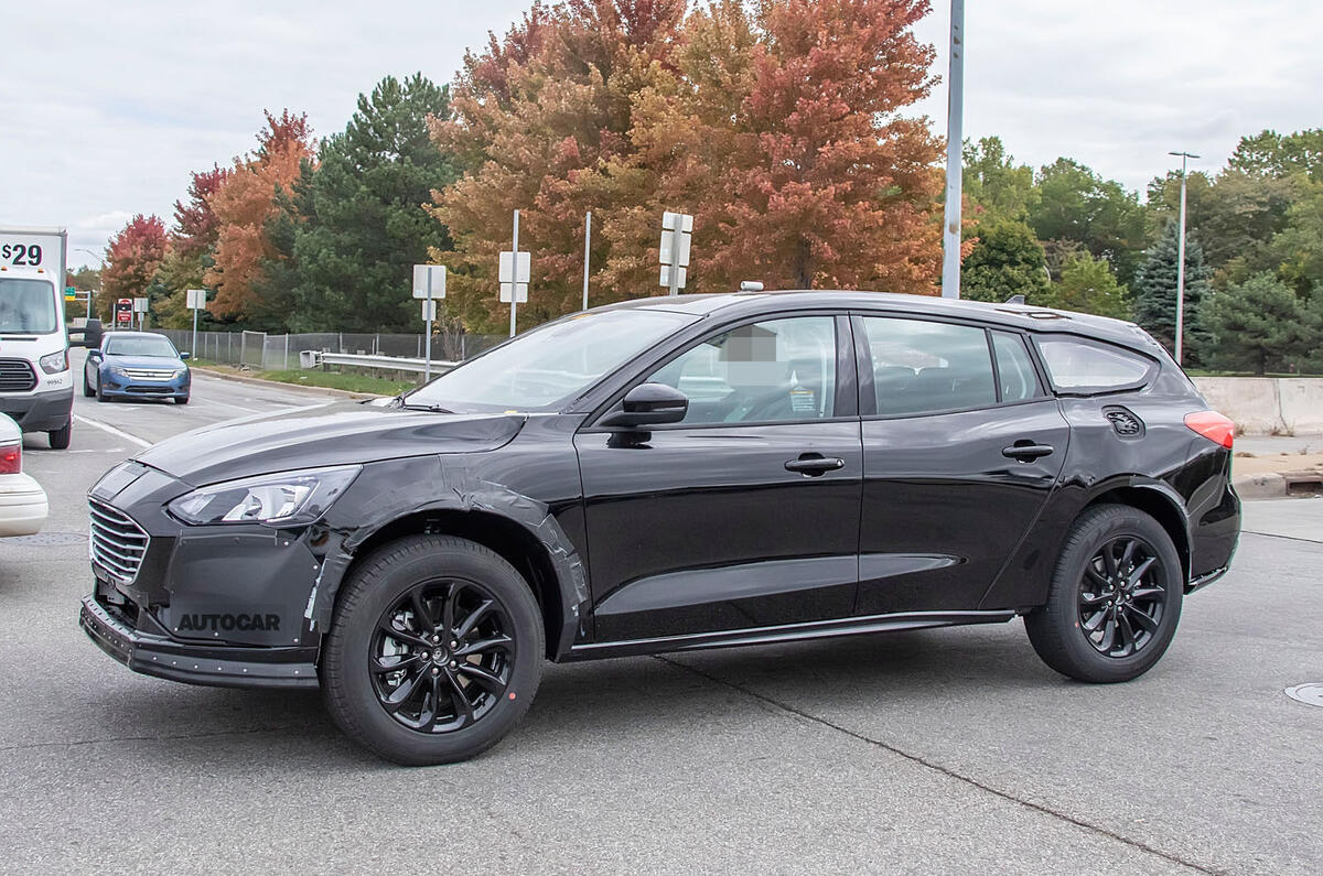 2021 Ford Mondeo camouflaged test mule
