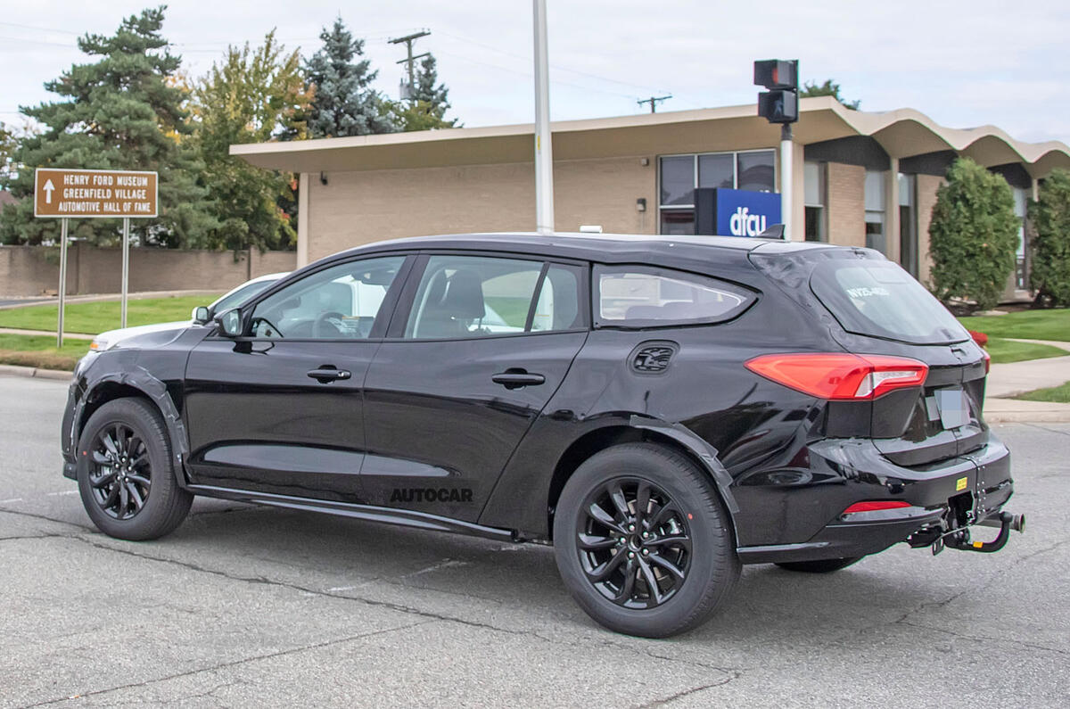 2021 Ford Mondeo camouflaged test mule