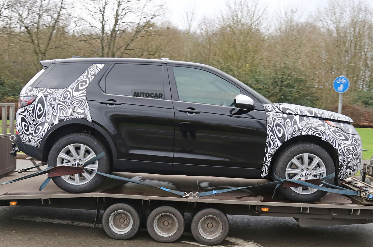2018 Land Rover Discovery Sport facelift to get hybrid option