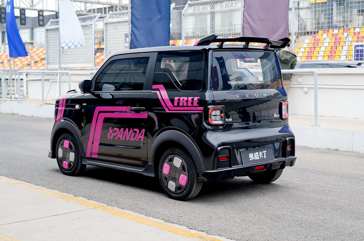 Geely Geometry Panda Knight rear corner