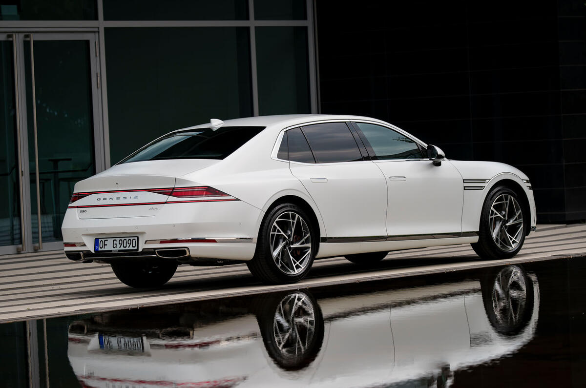 Genesis G90 Europe 2024 rear quarter static Genesis G90 Europe 2024 rear quarter static