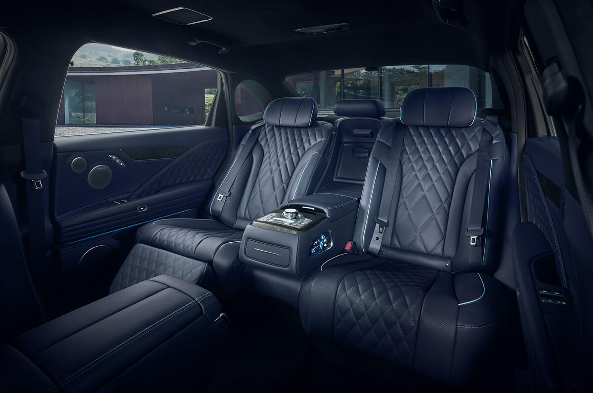 genesisg80rearseats genesisg80rearseats