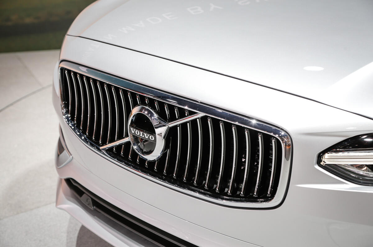 Volvo V90