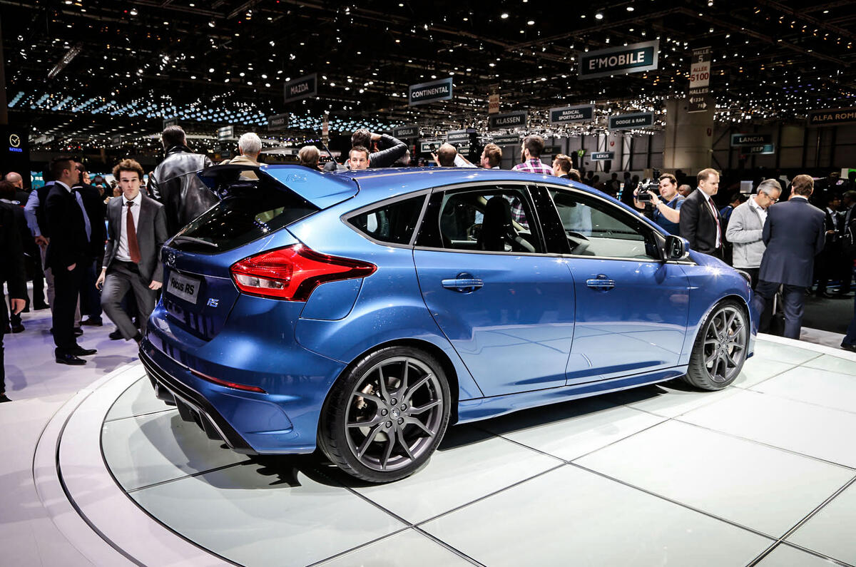 2016 Ford Focus RS - prices, specs, engine details
