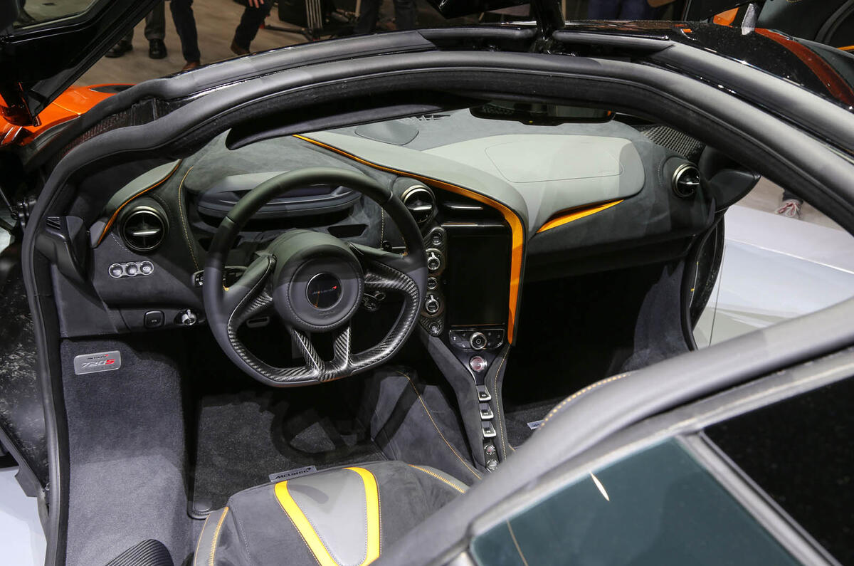 McLaren 720s interior cockpit
