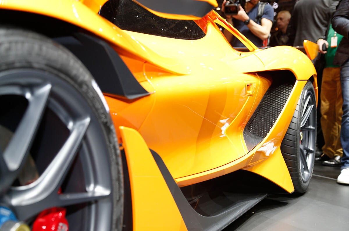 Apollo Arrow hypercar