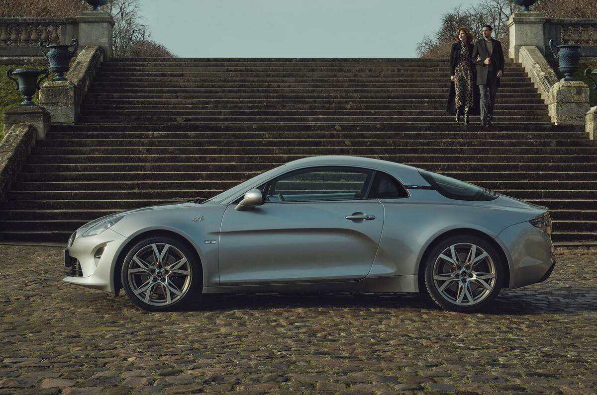 2020 Alpine A110 Légende GT - side 2020 Alpine A110 Légende GT - side