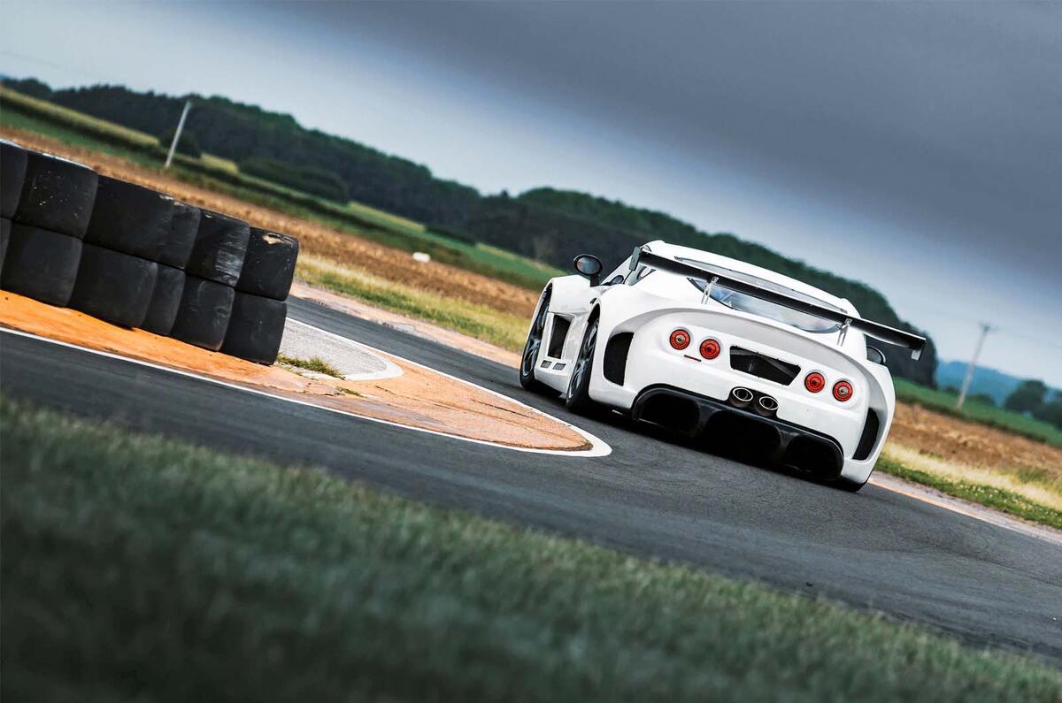 ginetta g56 track feature circuit rear cornering ginetta g56 track feature circuit rear cornering