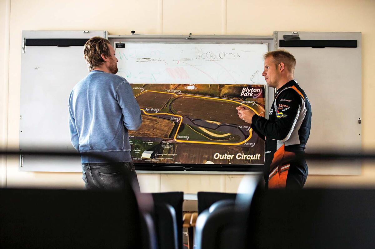 ginetta g56 track RL circuit tuition ginetta g56 track RL circuit tuition