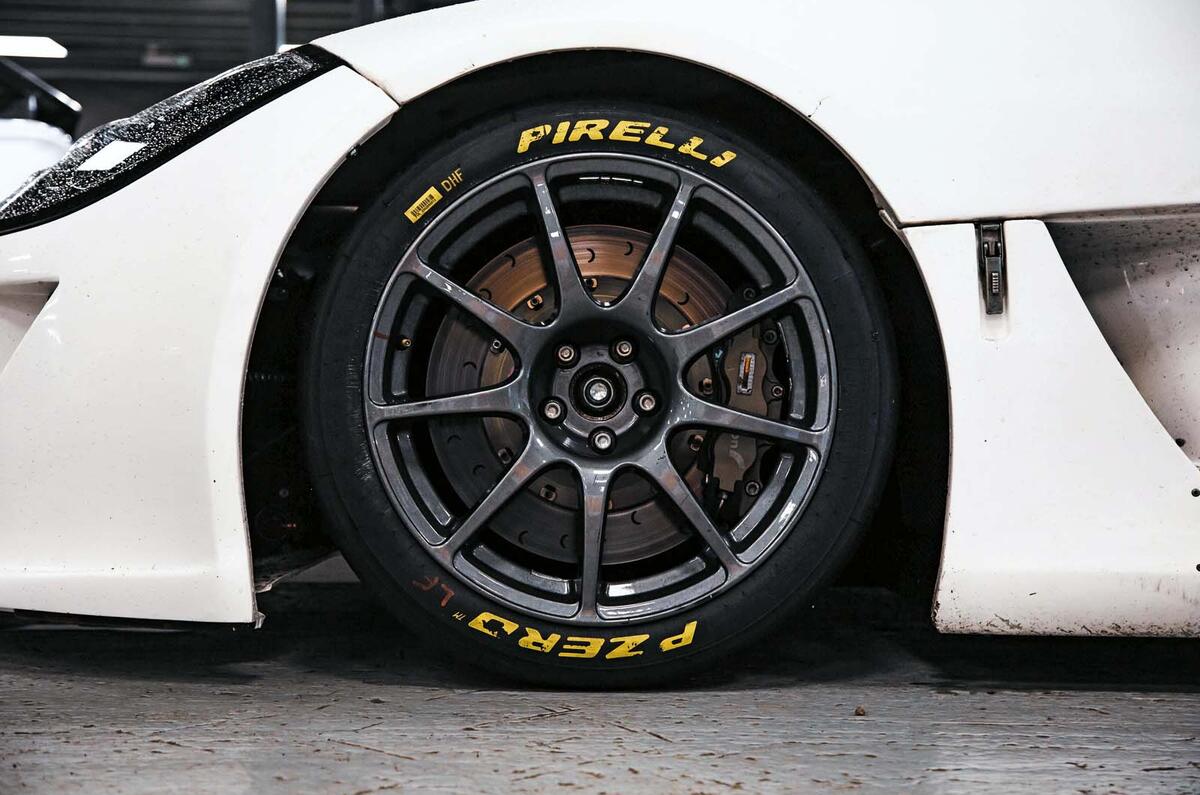 ginetta g56 track wheel detail ginetta g56 track wheel detail