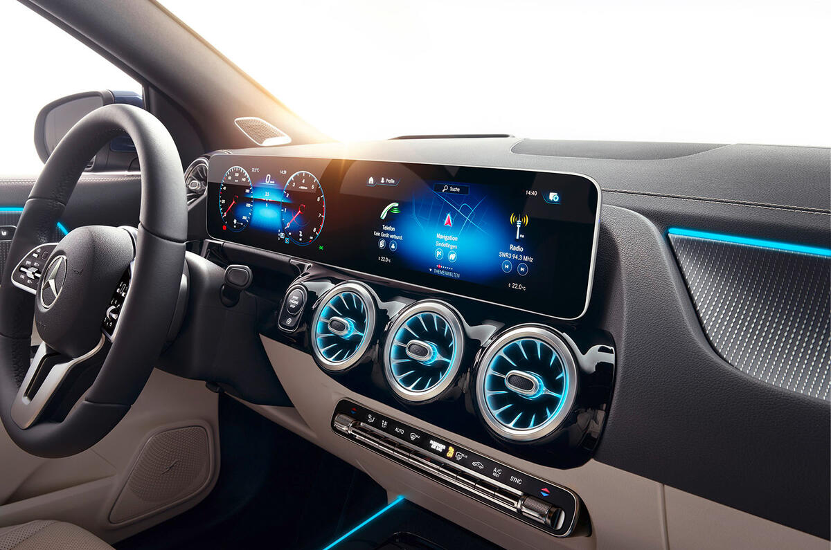Mercedes GLA 2020 Mercedes GLA reveal - dashboard