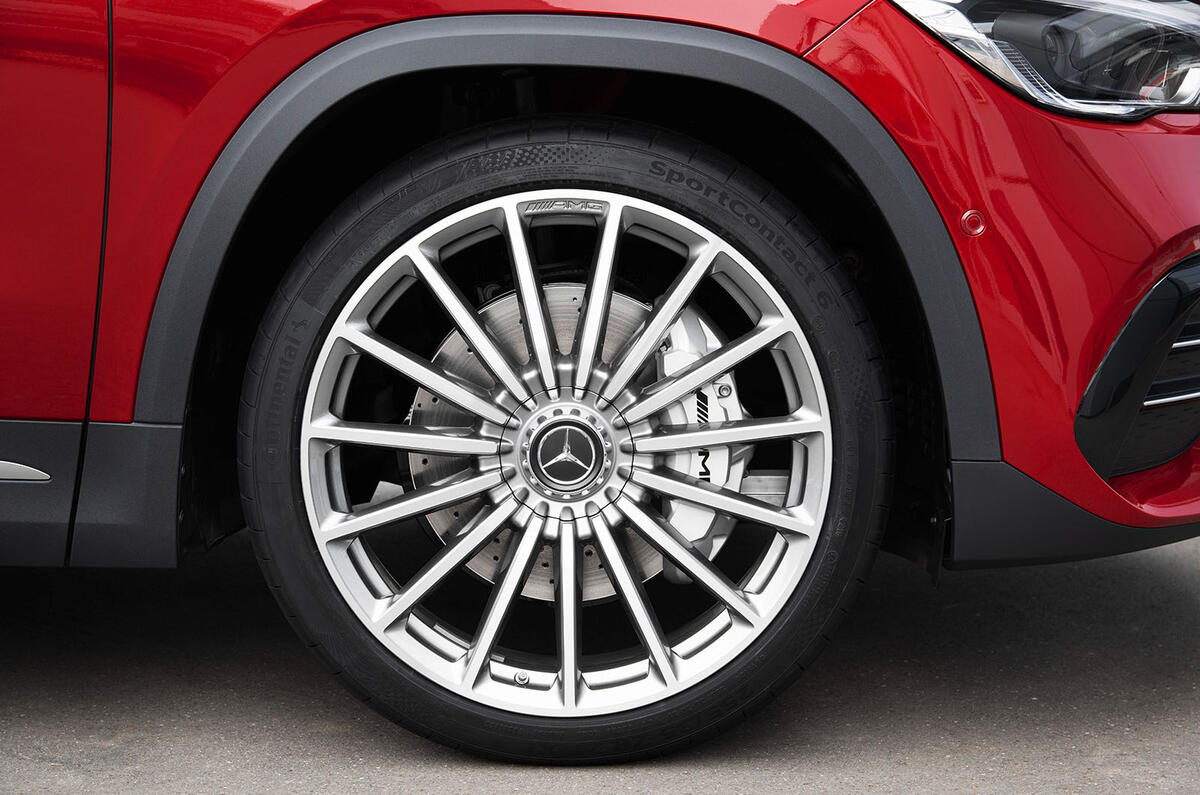 Mercedes GLA Mercedes GLA