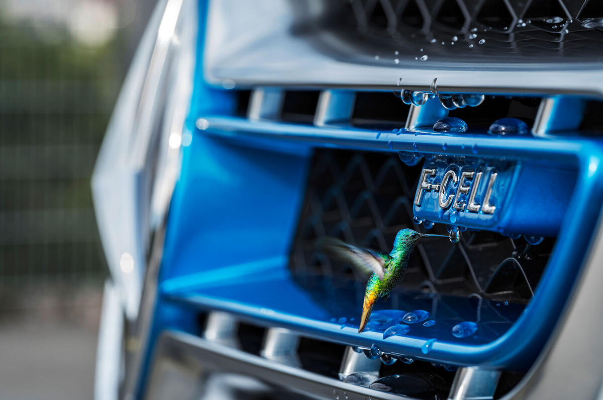 Mercedes-Benz GLC F-Cell unveiled Mercedes-Benz GLC F-Cell unveiled