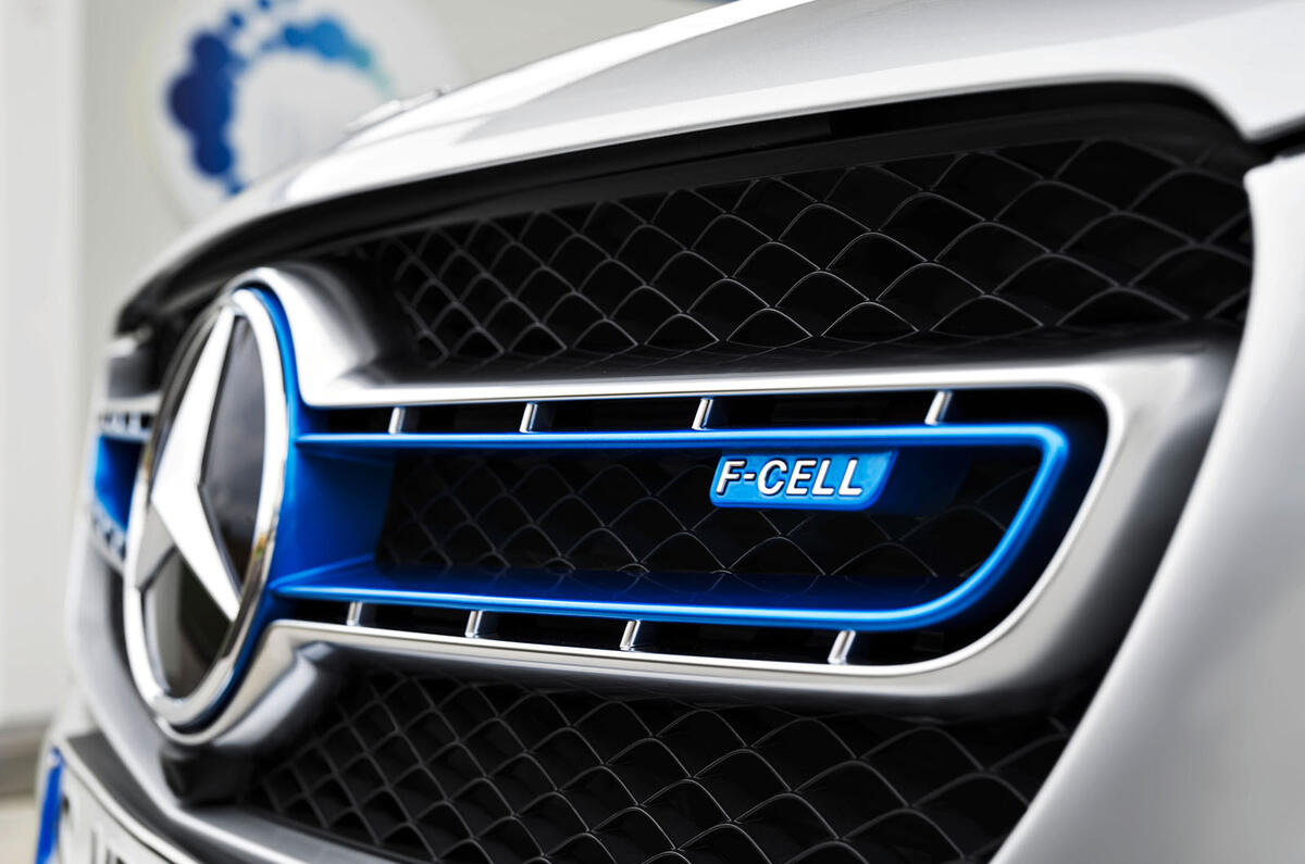 Mercedes-Benz GLC F-Cell unveiled Mercedes-Benz GLC F-Cell unveiled