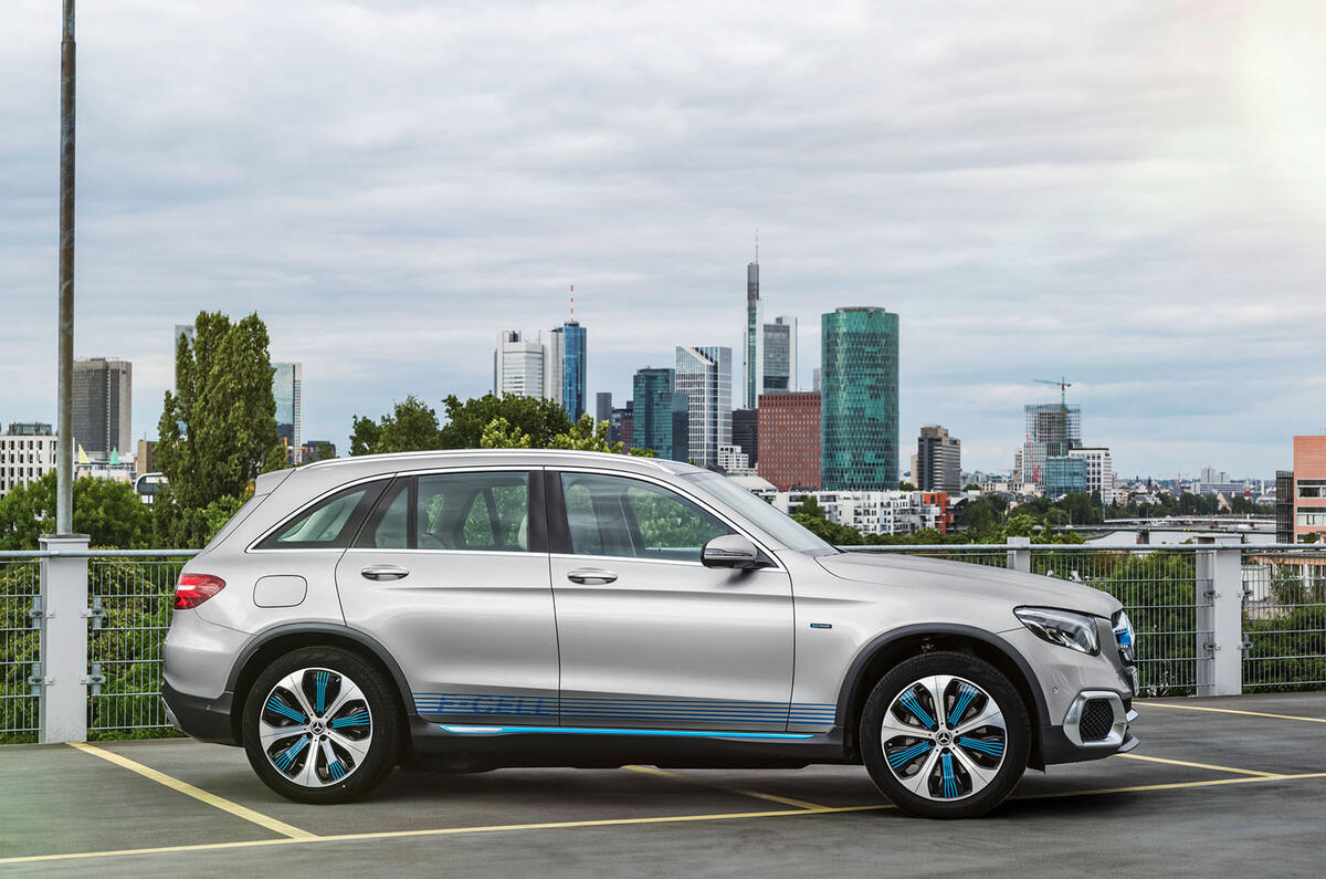 Mercedes-Benz GLC F-Cell unveiled Mercedes-Benz GLC F-Cell unveiled
