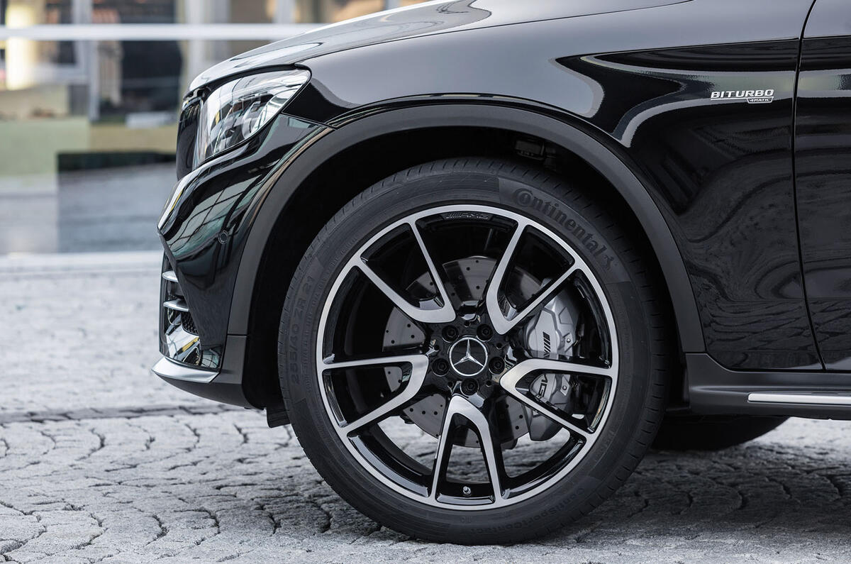 Mercedes-AMG GLC 43 Coupé revealed