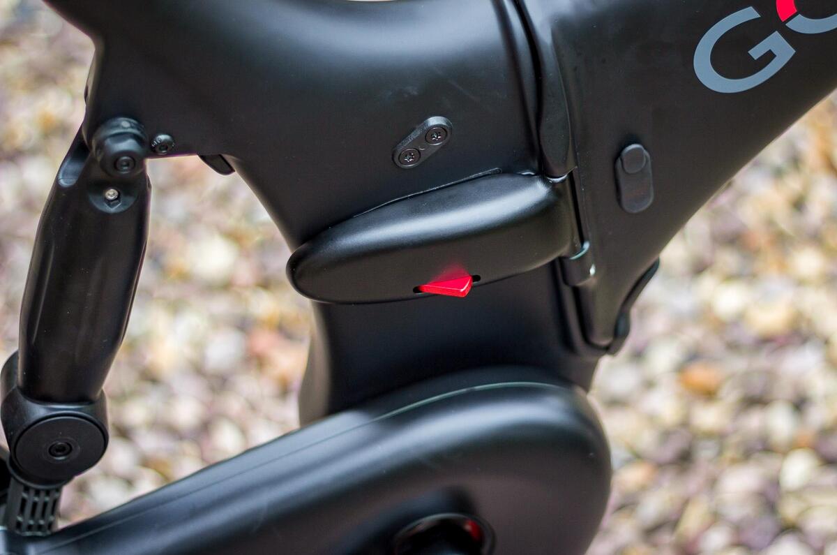 Folding points are visible on the Gocycle G4 - but you don't feel them on the move