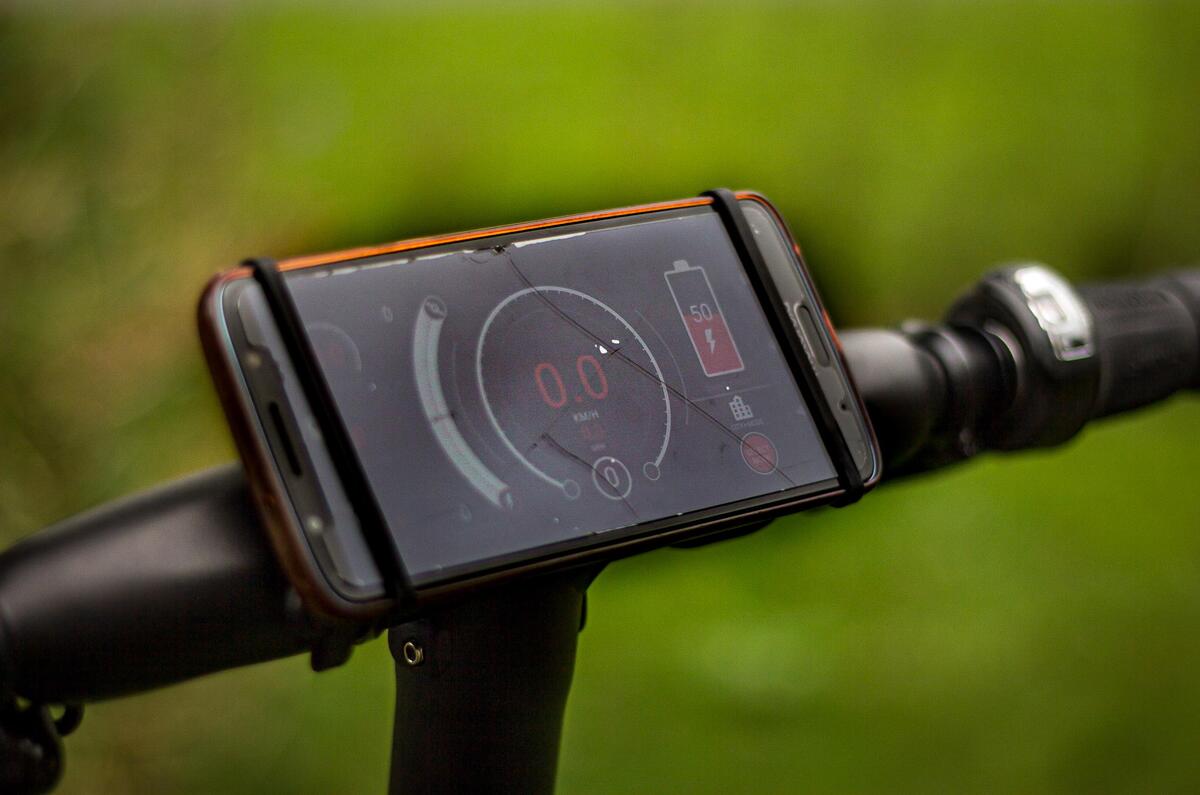 Gocycle G4 phone mount is effective - our tester's balance is in question