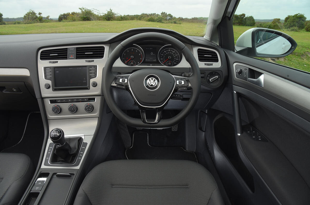 Volkswagen Golf 1.0 TSI