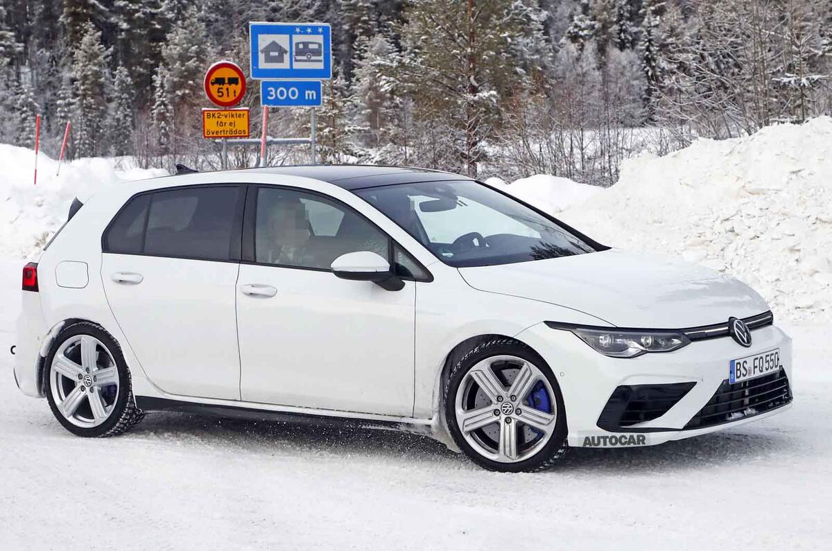 2020 Volkswagen Golf R prototype - front 2020 Volkswagen Golf R prototype - front