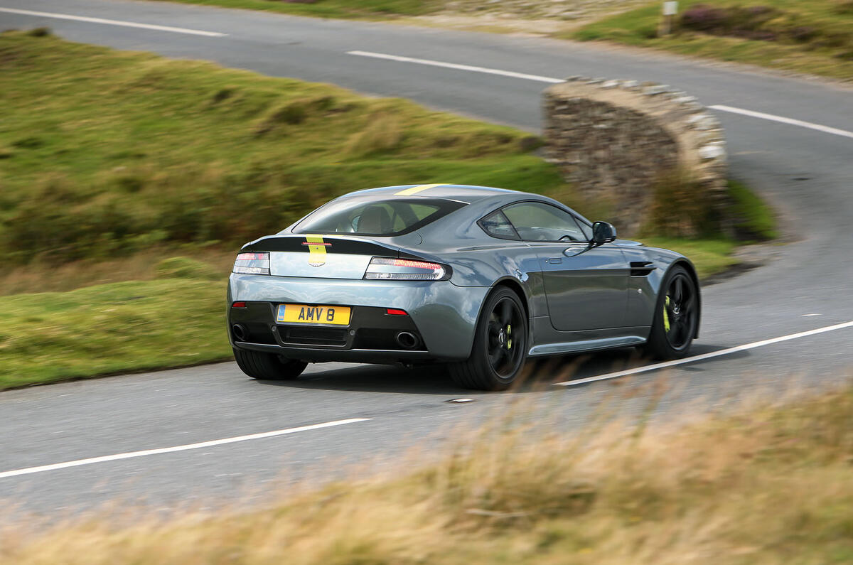 Aston Martin Vantage