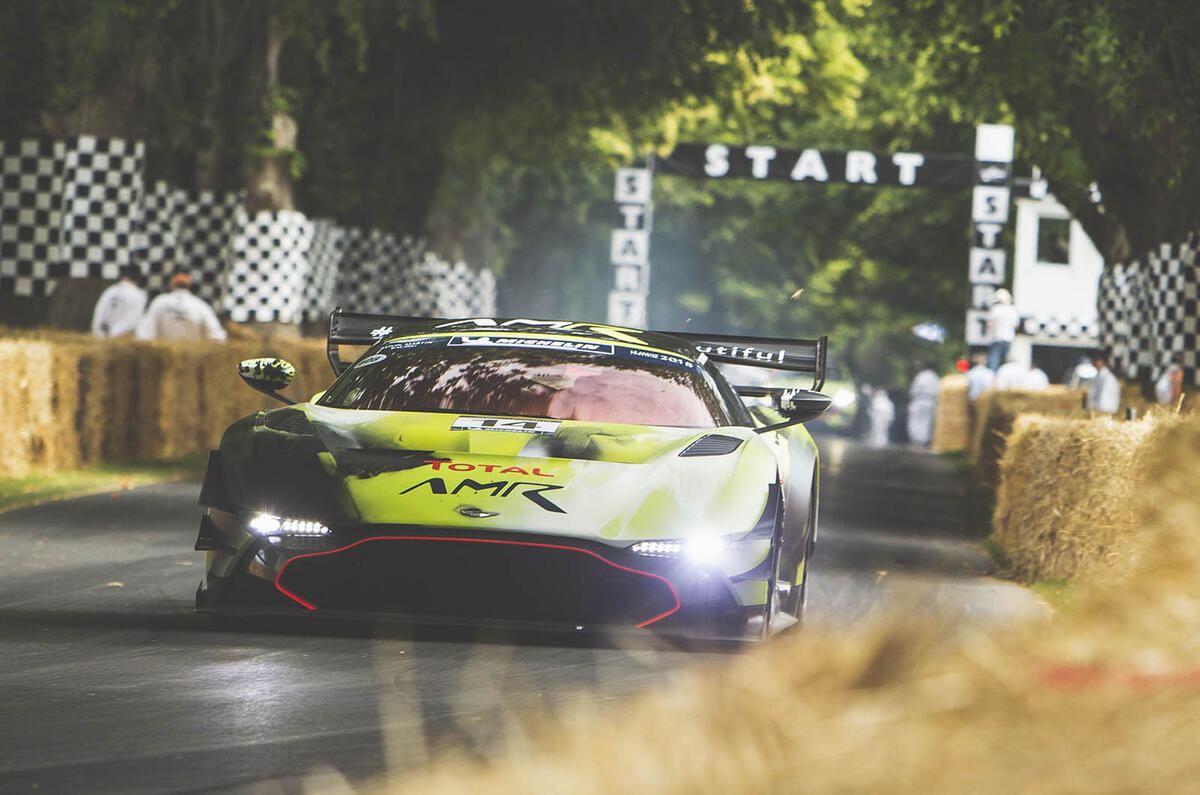 Aston Martin Vulcan AMR Pro