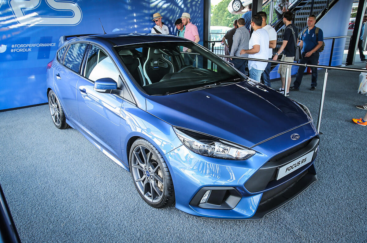 2016 Ford Focus RS - prices, specs, engine details