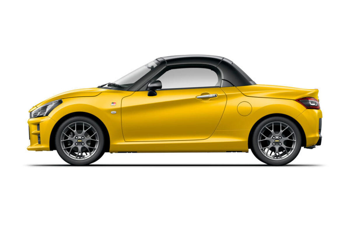 Toyota Copen GR Sport - side