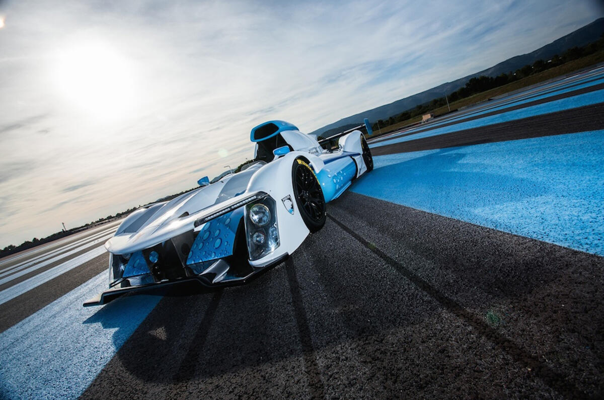 Hydrogen fuel cell racing car Hydrogen fuel cell racing car