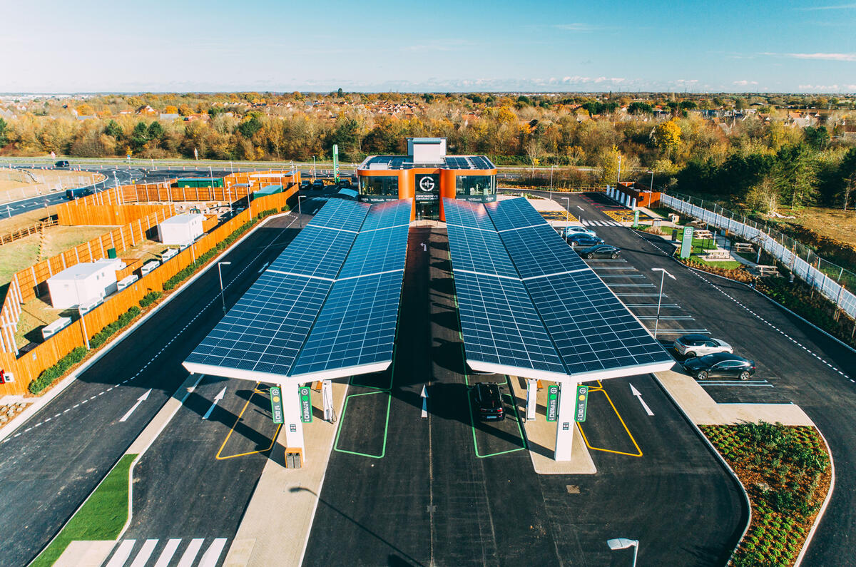 GRIDSERVEopensUK'sfirstElectricForecourt® Aerialview GRIDSERVEopensUK'sfirstElectricForecourt® Aerialview
