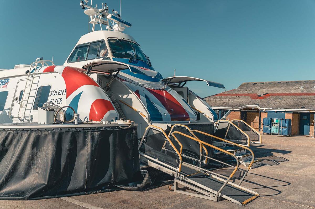Griffon Hoverwork 12000TD hovercraft ashore Griffon Hoverwork 12000TD hovercraft ashore