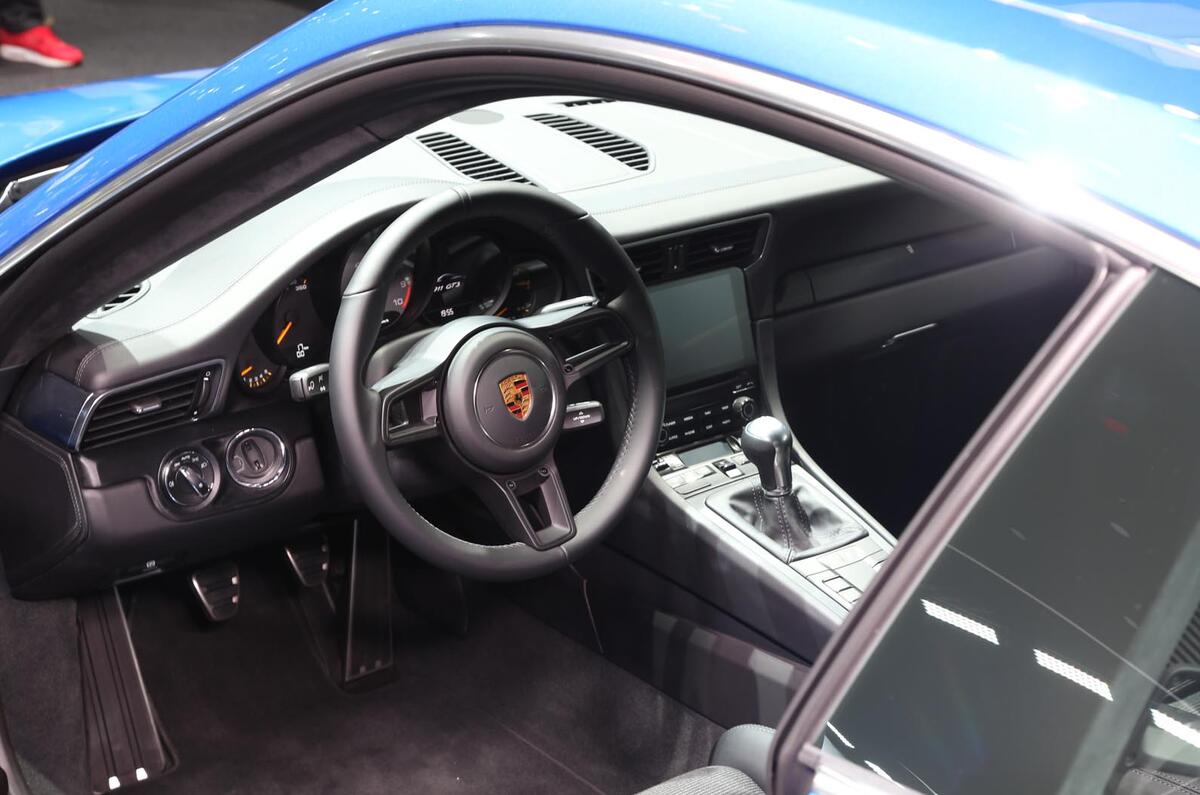 Porsche 911 GT3 Touring Pack Frankfurt motor show