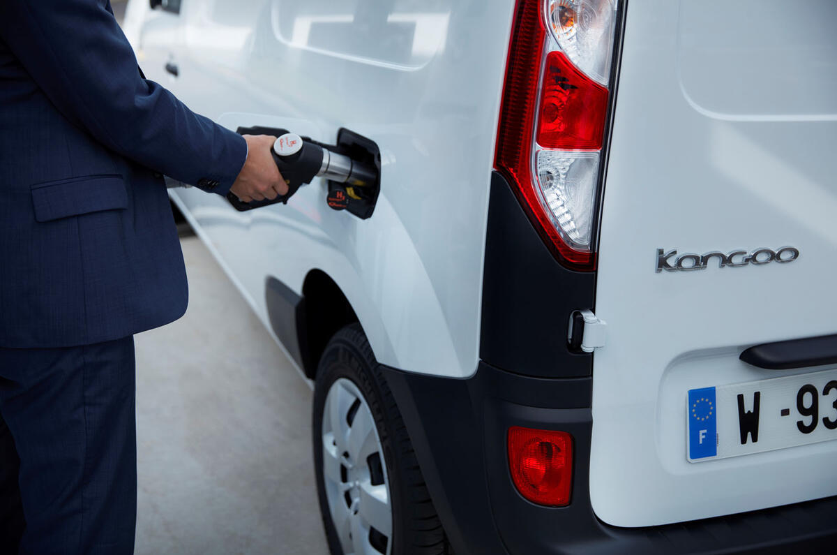 Refilling Renault van Refilling Renault van