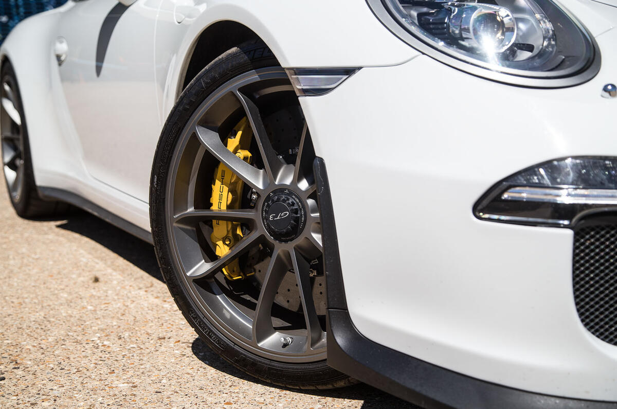 Porsche 911 GT3 triple test