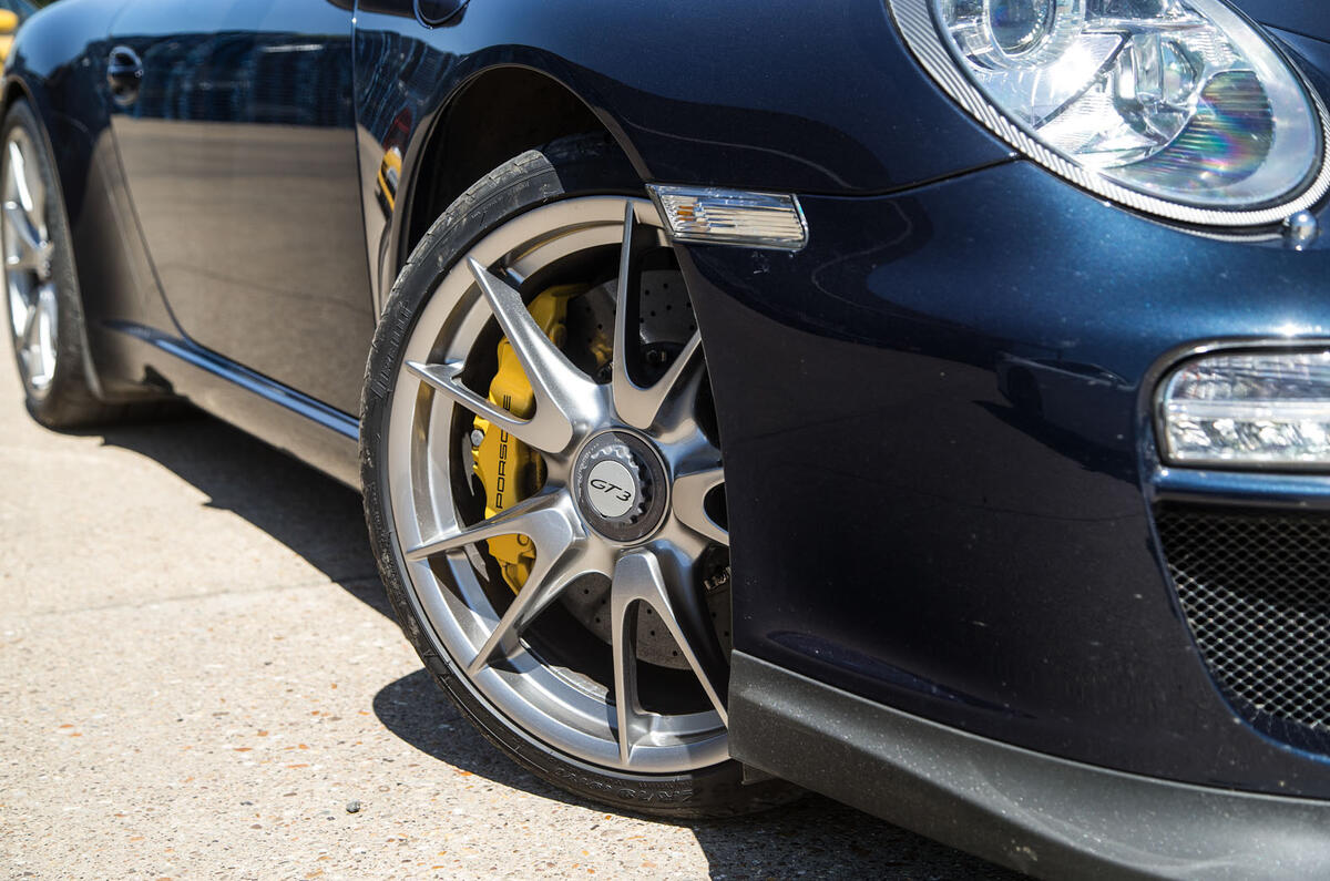 Porsche 911 GT3 triple test